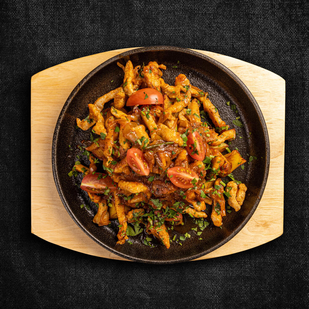 chicken breast stripes in tomato gravy 2023 11 27 05 25 54 utc.jpg